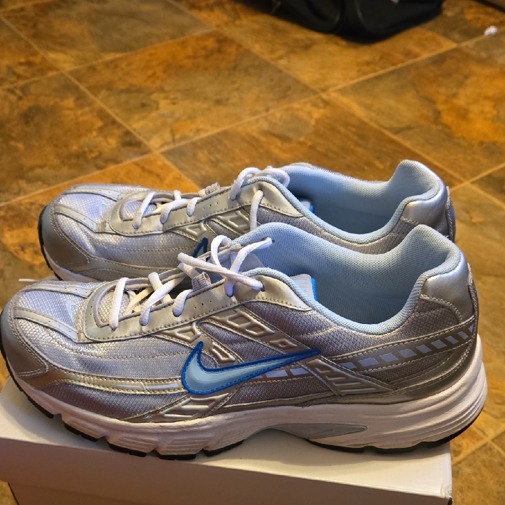 Nike Silver & Light Blue Athletic Sneakers with Blue Swoosh